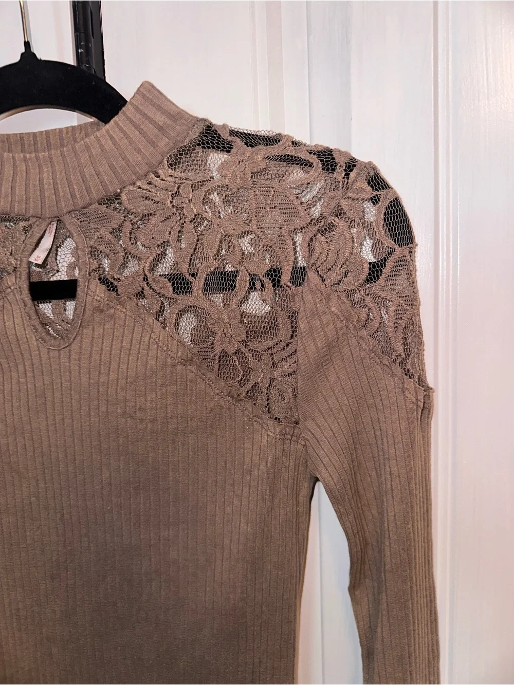 Free People Size Medium Lace Yoke Ribbed Knit Top - Brown